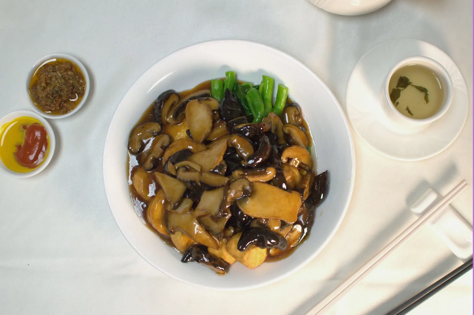 珍菌扒玉子豆腐