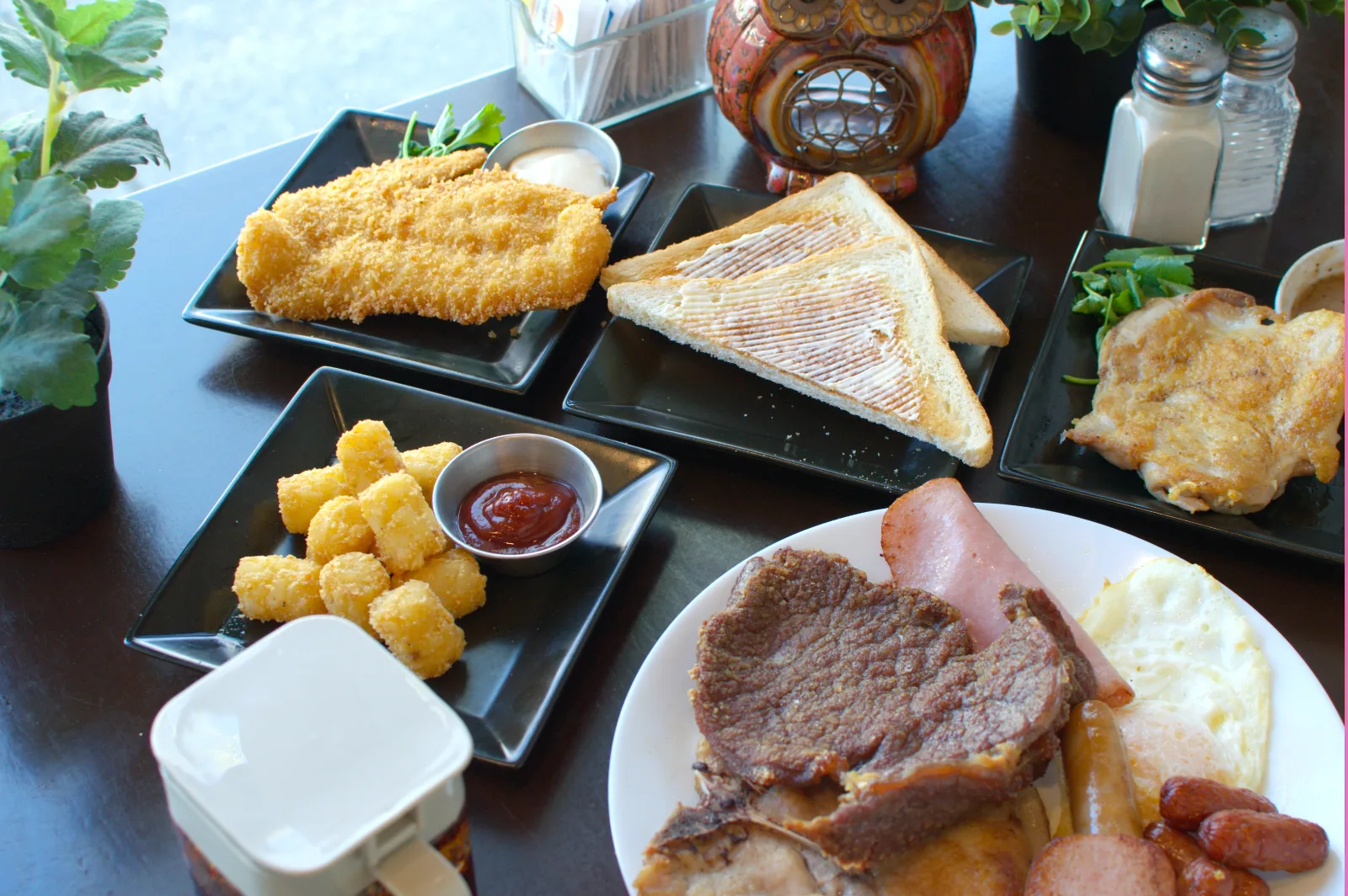 Build Your Own Breakfast / 任點早餐