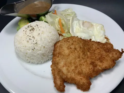 Cutlet Pork Chop & Egg on Rice / 吉列豬扒煎蛋飯