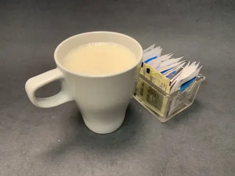 Hong Kong Almond Milk / 杏仁霜
