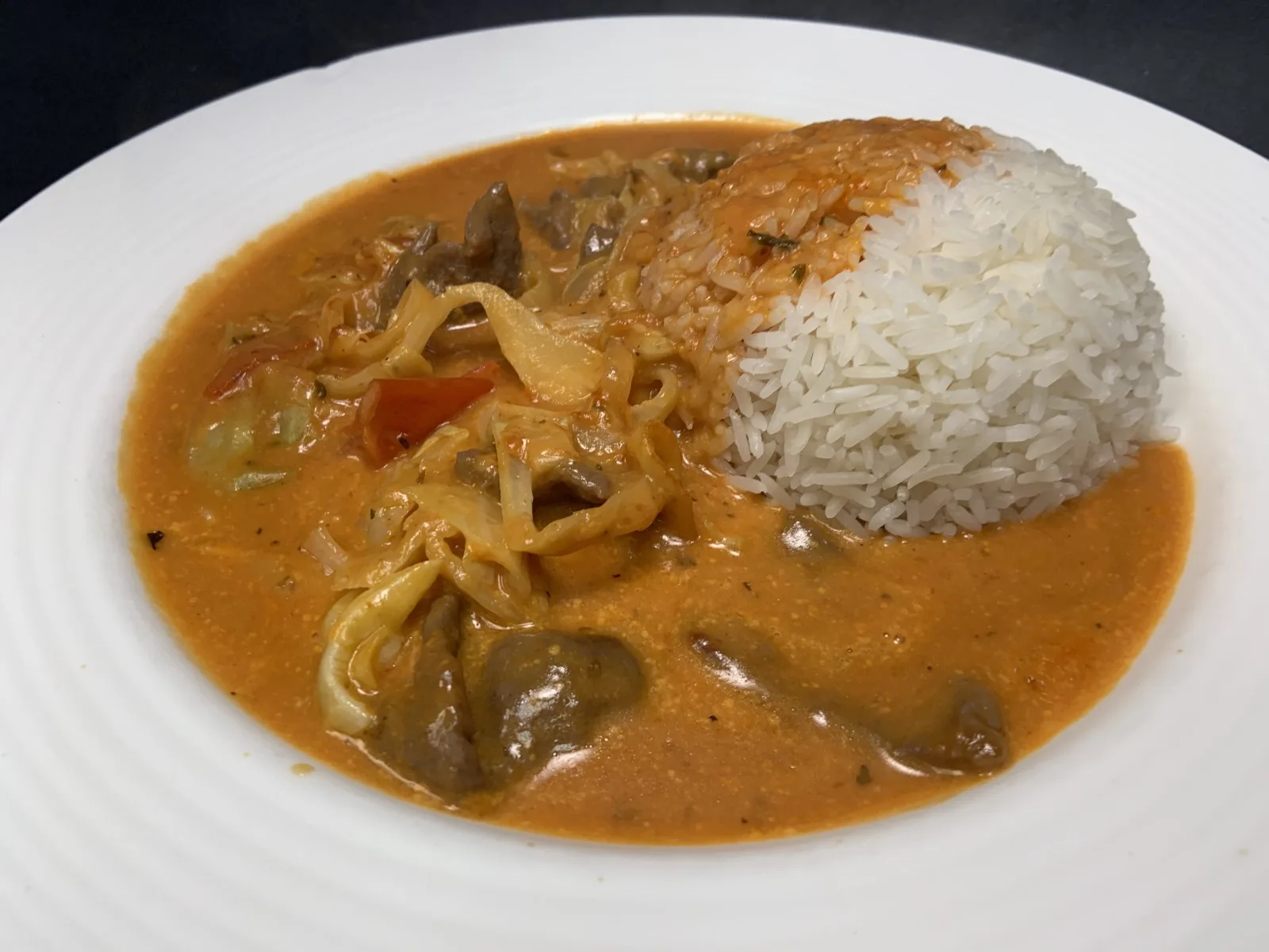 Russian-Style Tomato Sauce Delight: Beef or Chicken